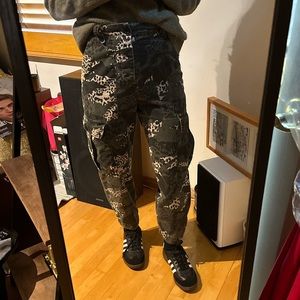 zadig and voltaire cargo pants size 25/26